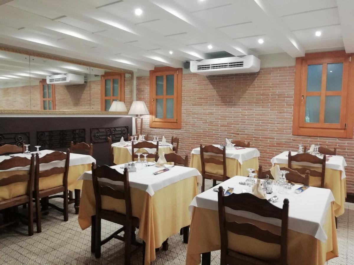 Albergo Ristorante Leon d'Oro Este Exterior foto